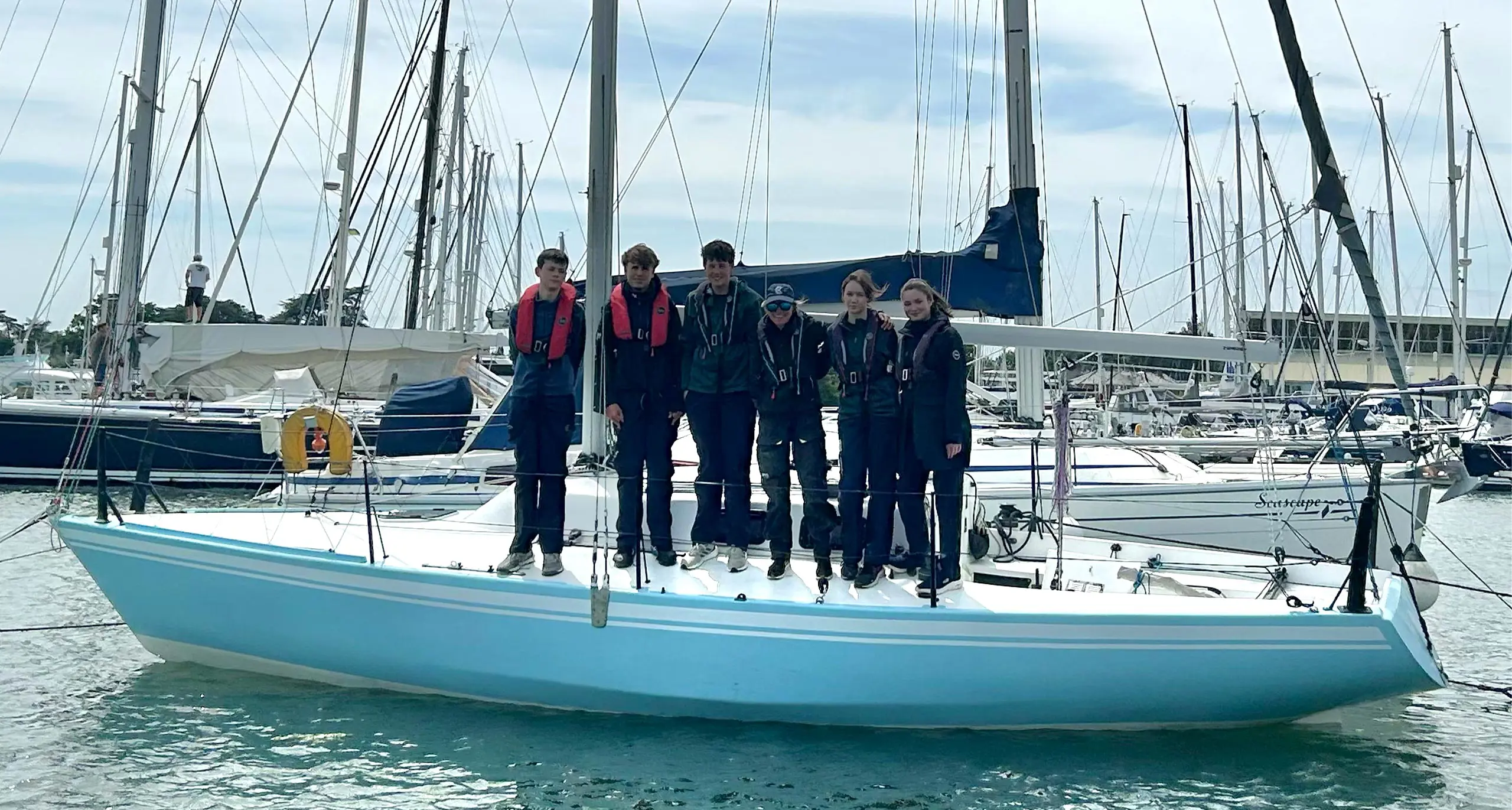 Embley school in Hampshire adds new boat to their fleet